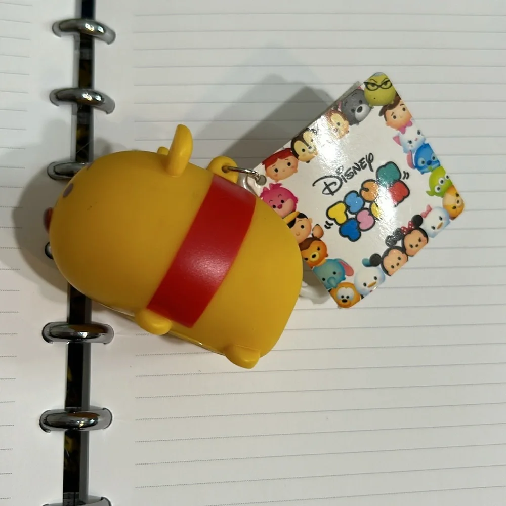 Disney Tsum Tsum -‎ Winnie the Pooh Squeezable Scent Keychain NWT Collectible